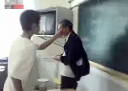 电梯惊魂一幕_课堂上的惊魂一幕