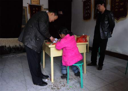 9岁越南女童被卖至陕西嫁给35岁农民