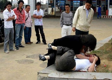 中国女生打架视频-中国女生打架视频最新资讯